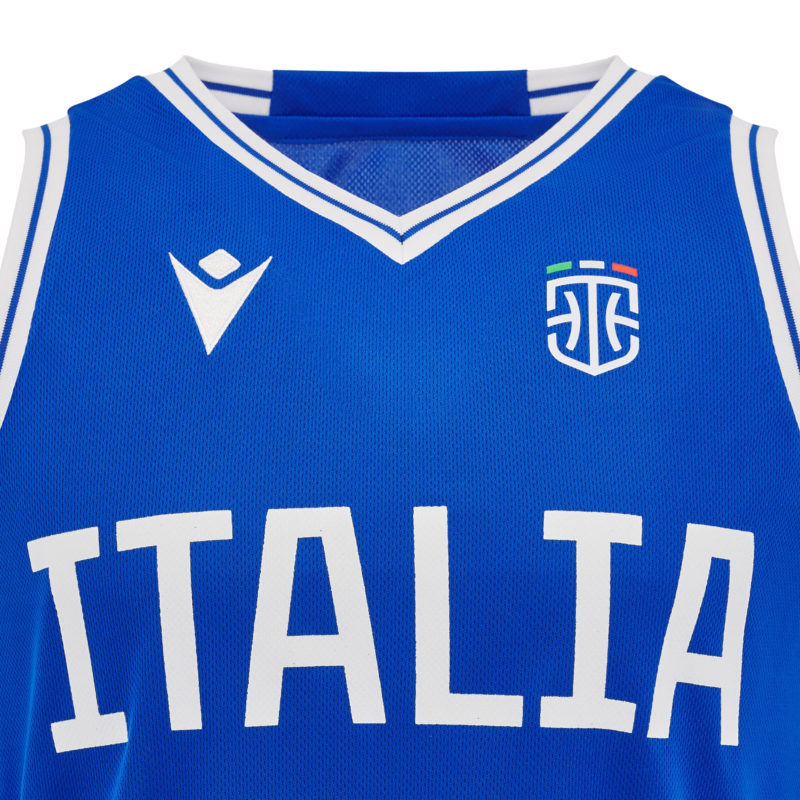 2024-25 Italy training jersey