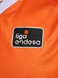 valencia-maillot-domicile-closeup-endesa